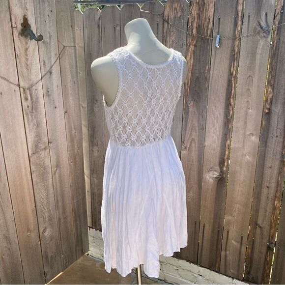 Free People White Lace Crochet Neckline Fiesta Mini Flowy dress size medium - Picture 9 of 16